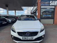 VOLVO V40 CROSS COUNTRY