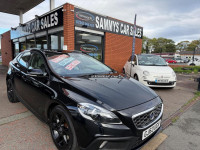 VOLVO V40 CROSS COUNTRY