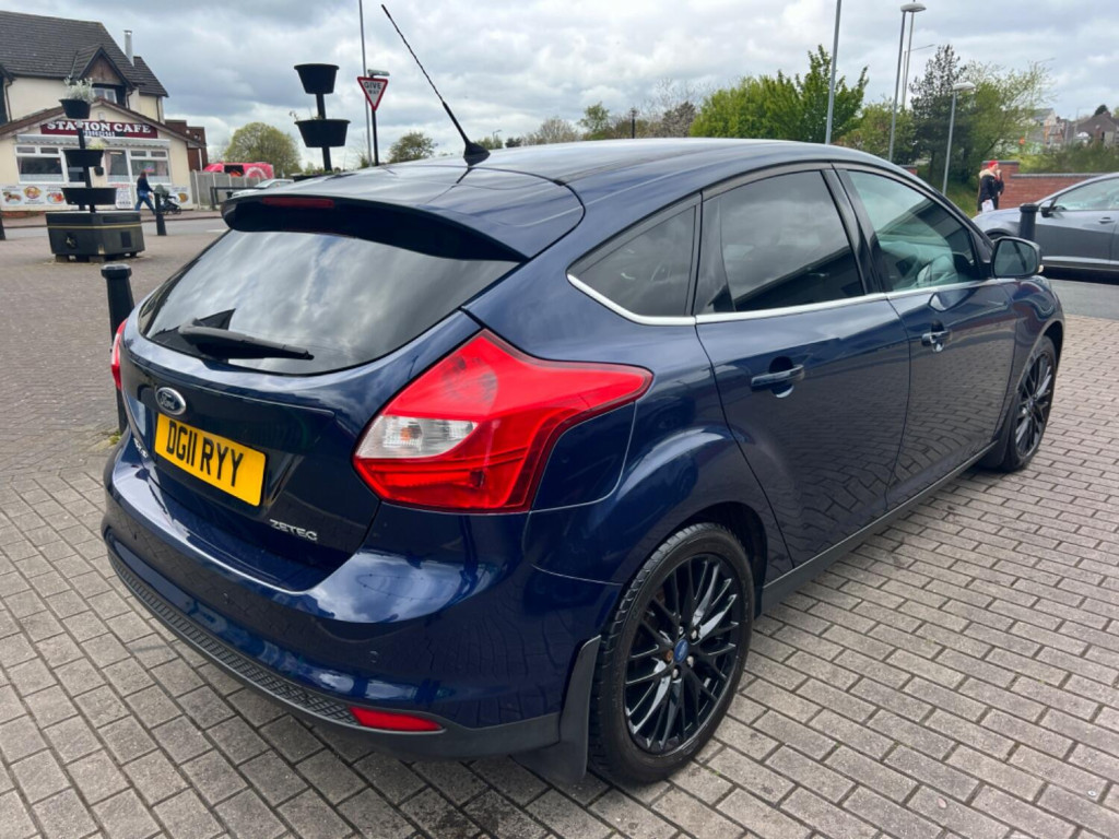 View FORD FOCUS 1.6 Zetec
