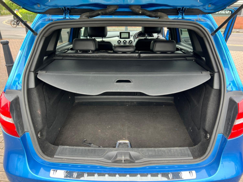 MERCEDES-BENZ B CLASS