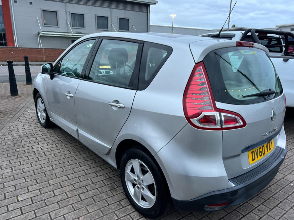 RENAULT SCENIC