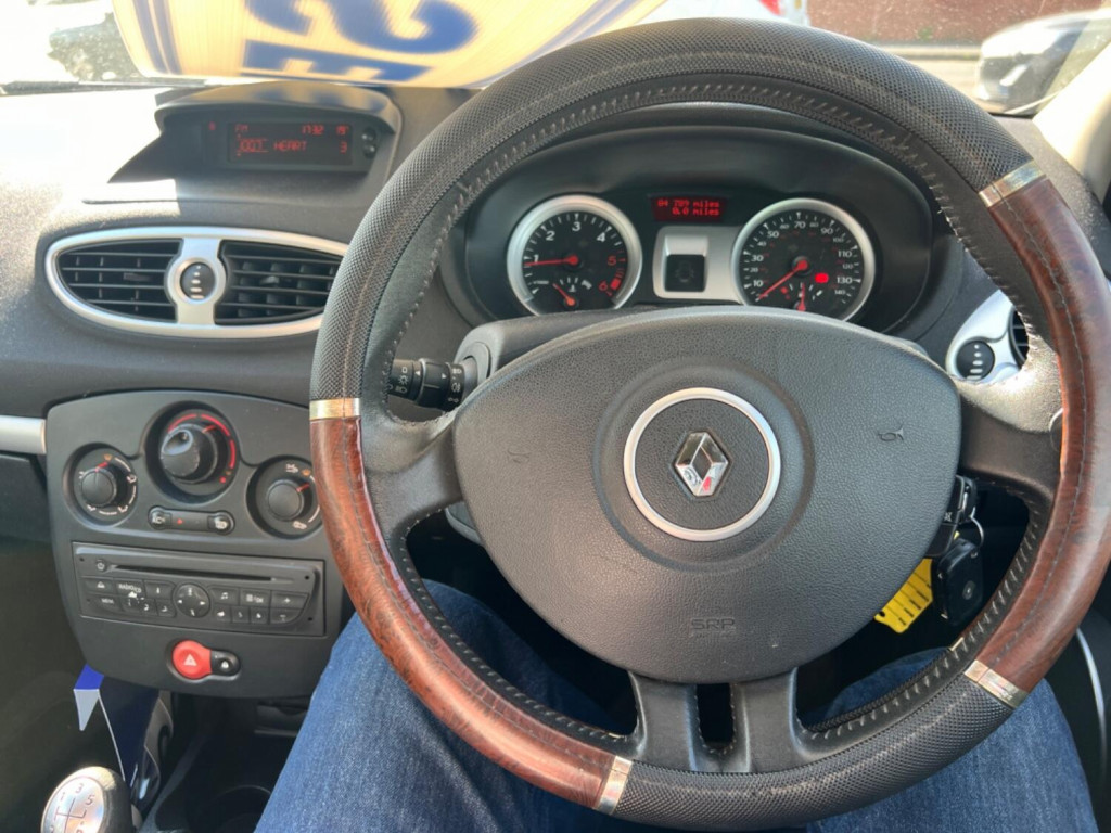 RENAULT CLIO