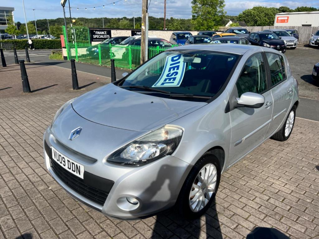 View RENAULT CLIO 1.5 dCi Dynamique