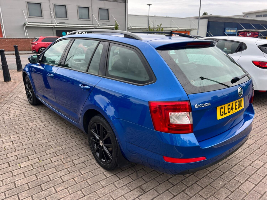 View SKODA OCTAVIA 1.6 TDI Elegance