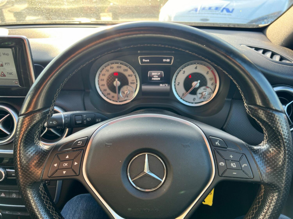 MERCEDES-BENZ A CLASS