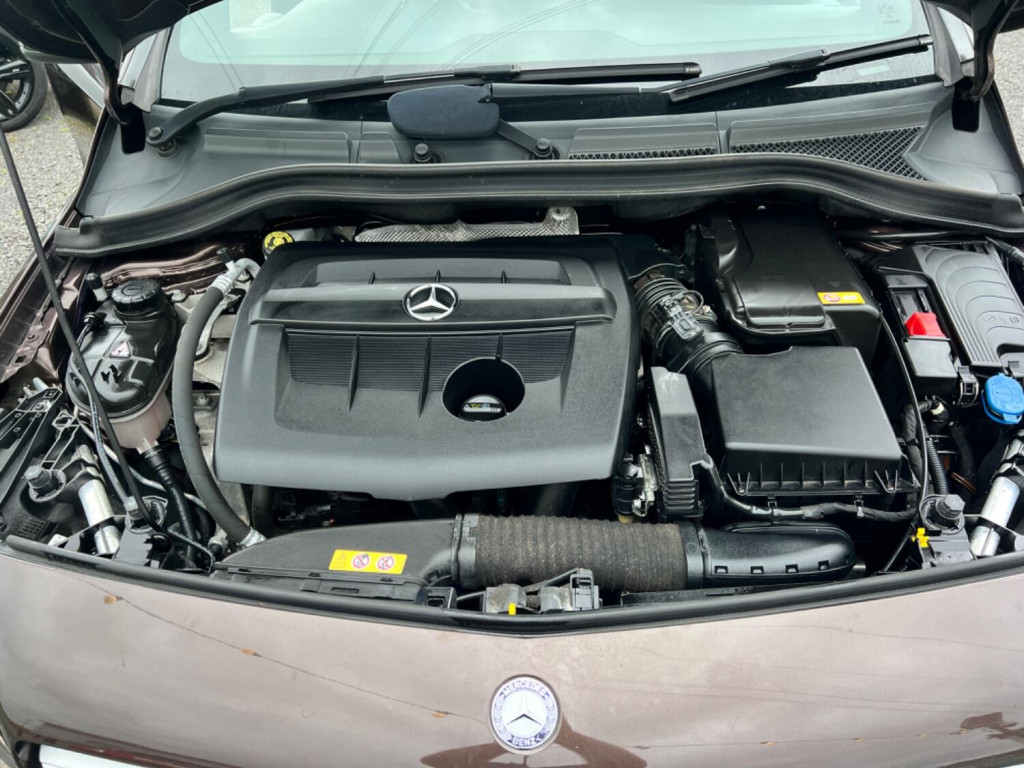 MERCEDES-BENZ B CLASS