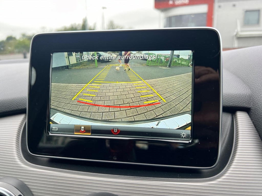 MERCEDES-BENZ B CLASS