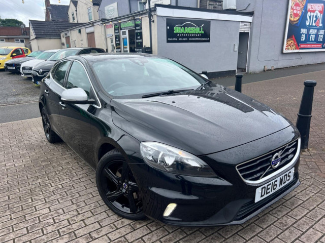 VOLVO V40