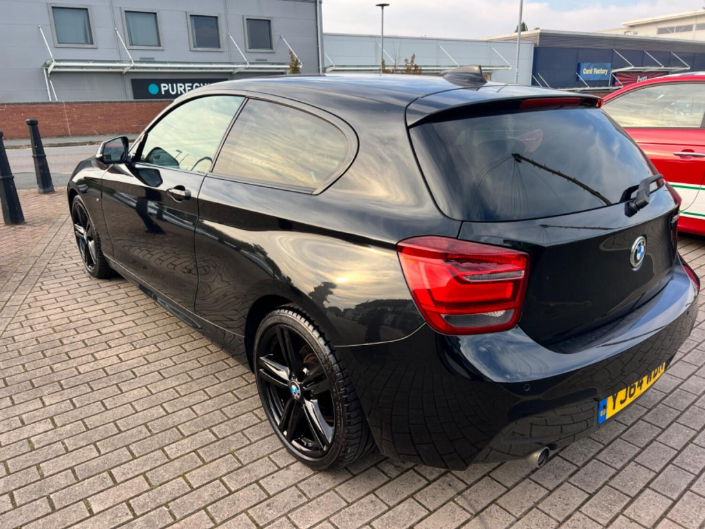 BMW 1 SERIES