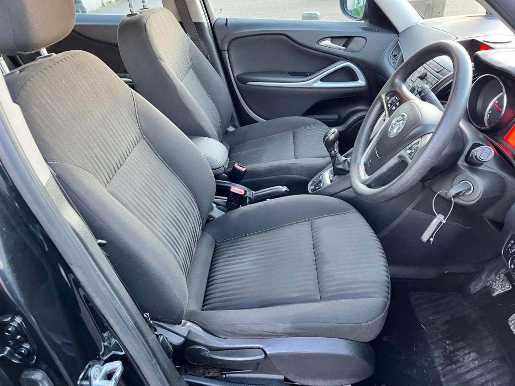 VAUXHALL ZAFIRA TOURER