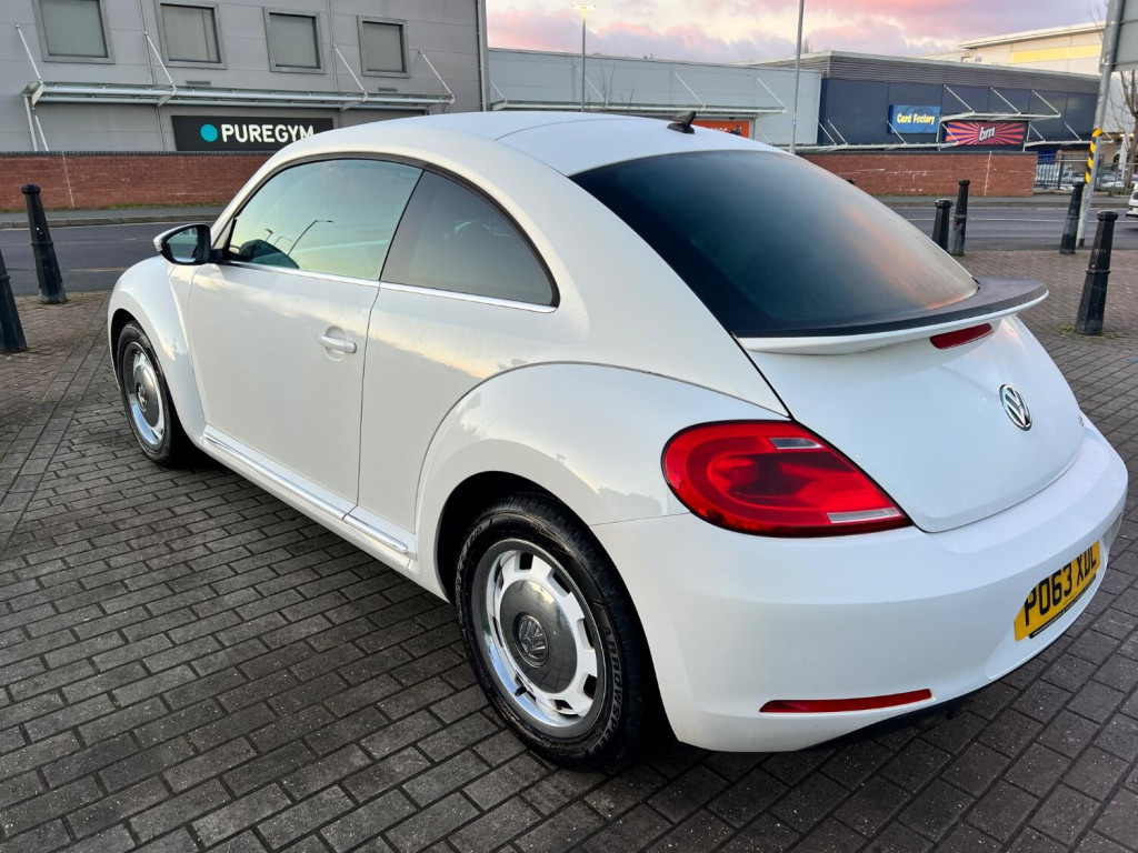 View VOLKSWAGEN BEETLE 1.4 TSI Design