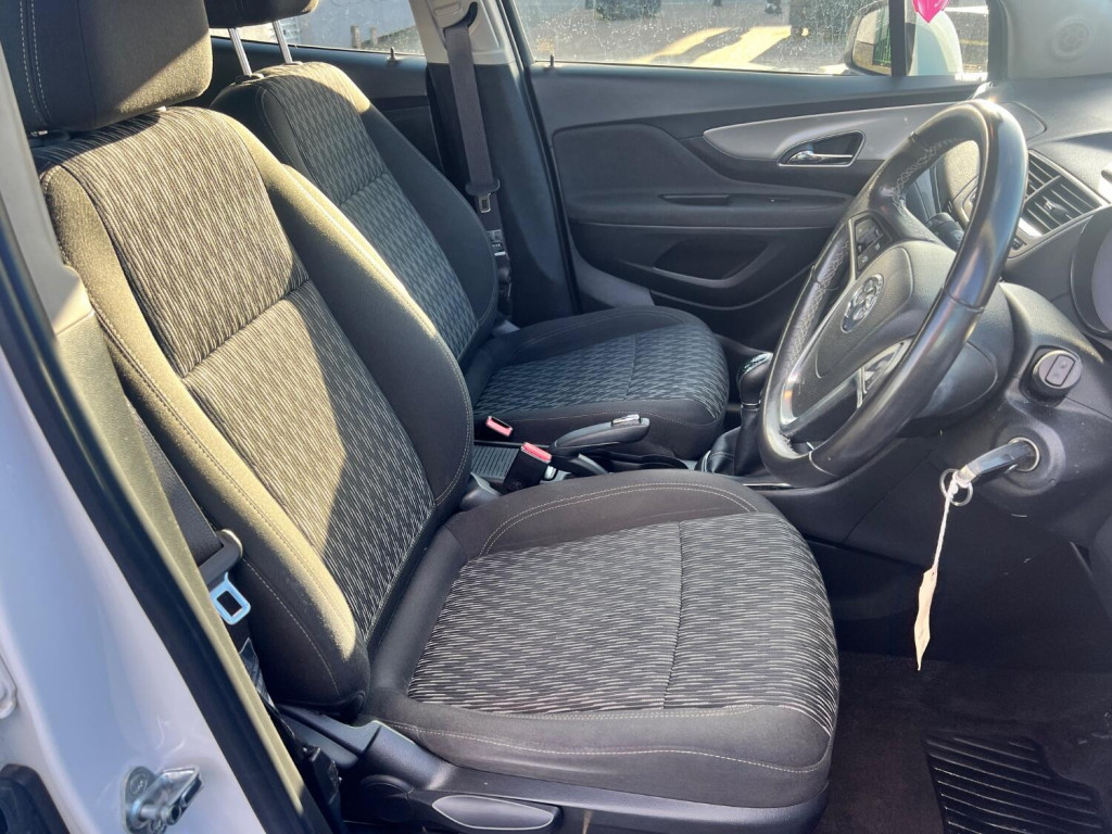 VAUXHALL MOKKA