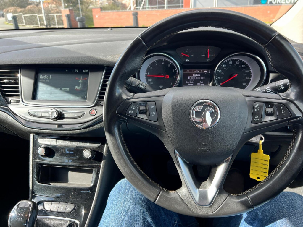 VAUXHALL ASTRA