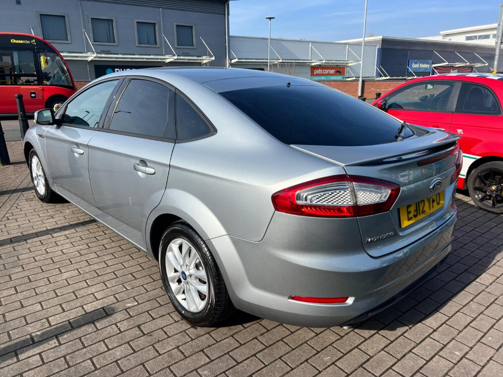 FORD MONDEO