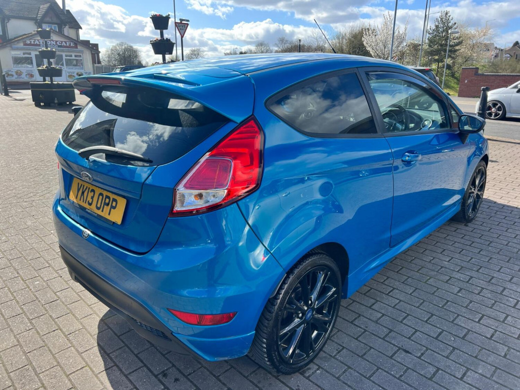 View FORD FIESTA 1.0 T EcoBoost Zetec S