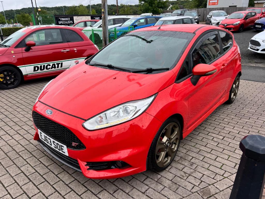 View FORD FIESTA 1.6 T EcoBoost ST-2