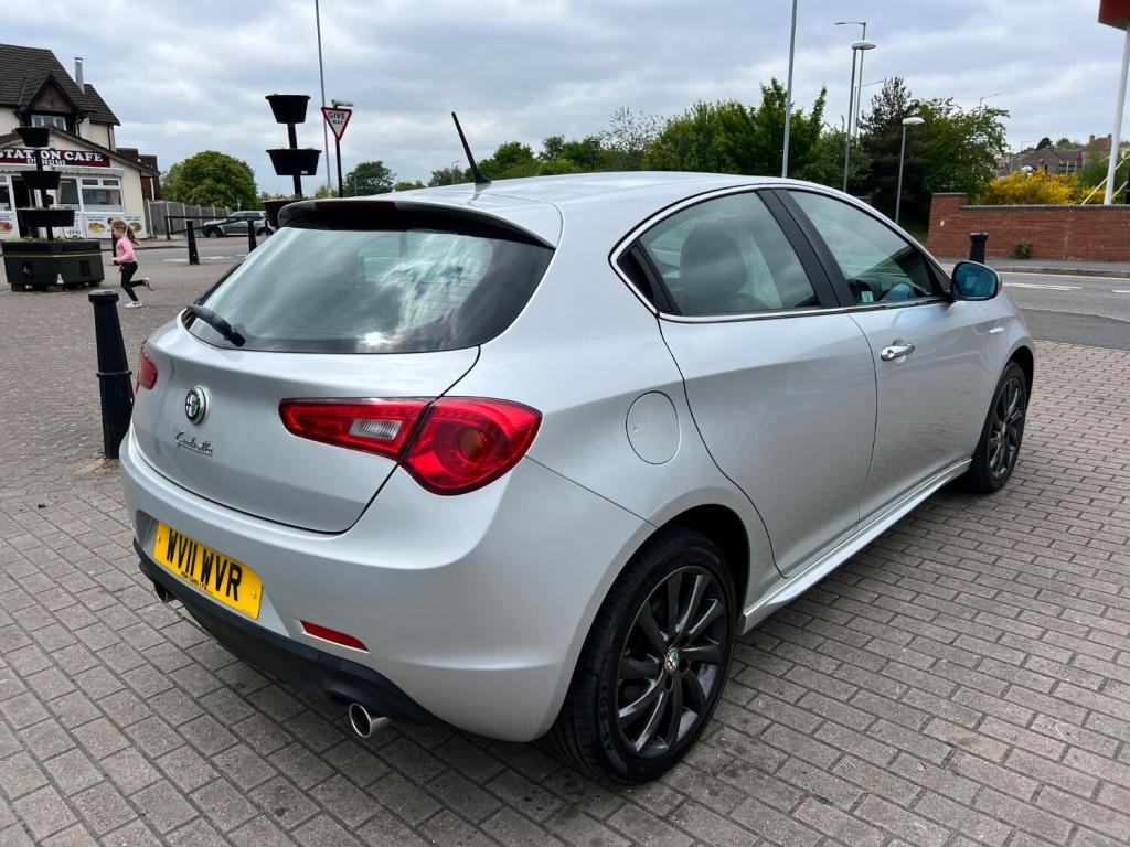 View ALFA ROMEO GIULIETTA 2.0 Giulietta 2.0 Jtdm-2 170 Bhp Lusso