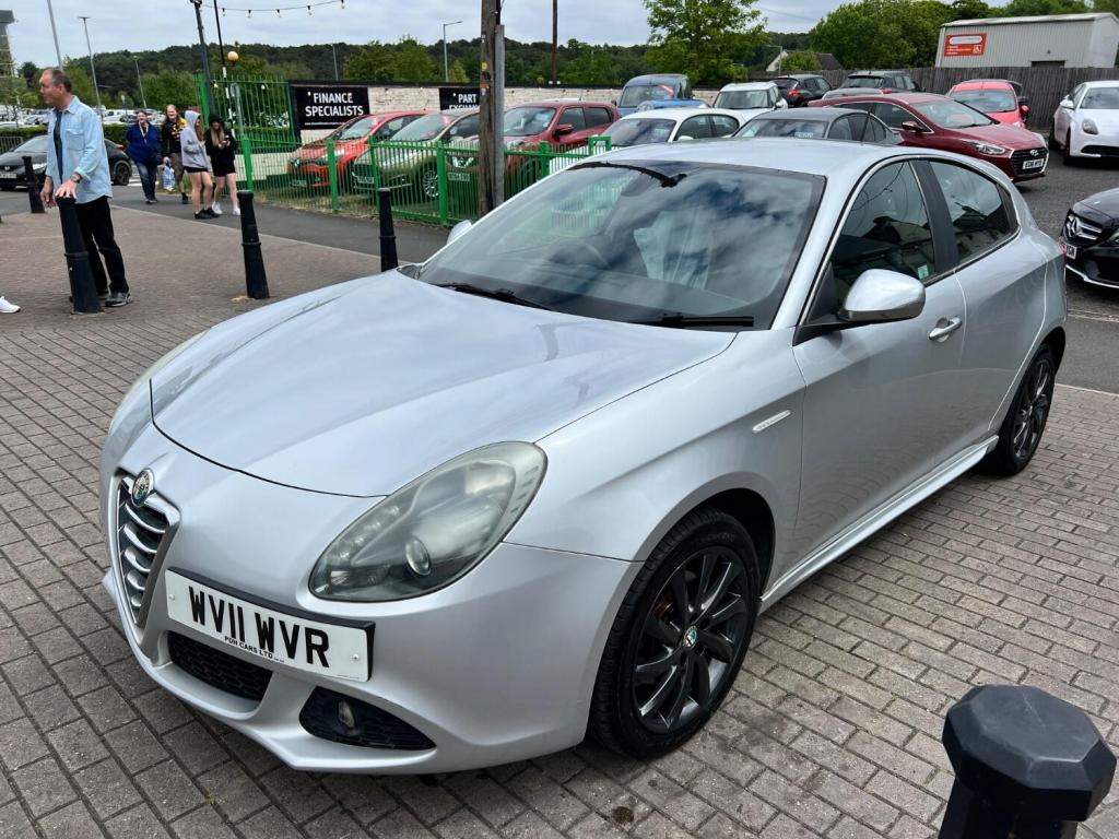 View ALFA ROMEO GIULIETTA 2.0 Giulietta 2.0 Jtdm-2 170 Bhp Lusso