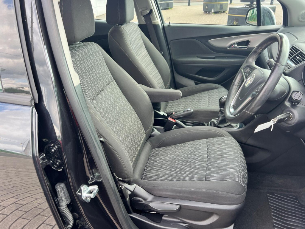 VAUXHALL MOKKA