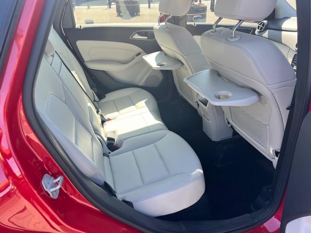 MERCEDES-BENZ B CLASS