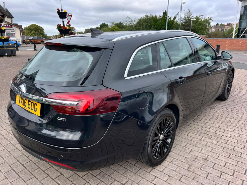 VAUXHALL INSIGNIA