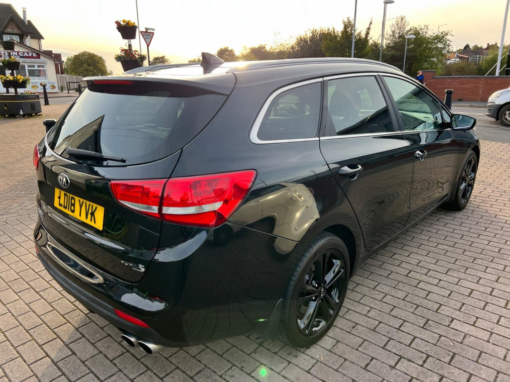View KIA CEED 1.6 CRDi GT-Line S