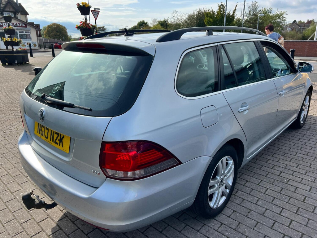 View VOLKSWAGEN GOLF 1.6 TDI SE