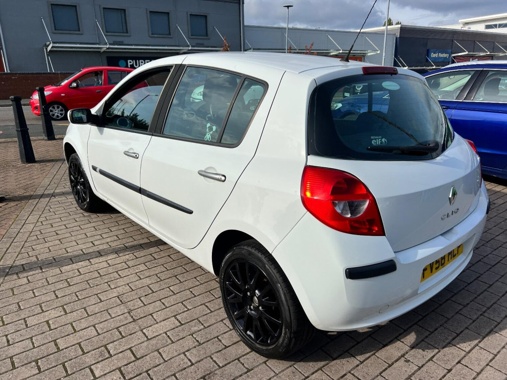 RENAULT CLIO