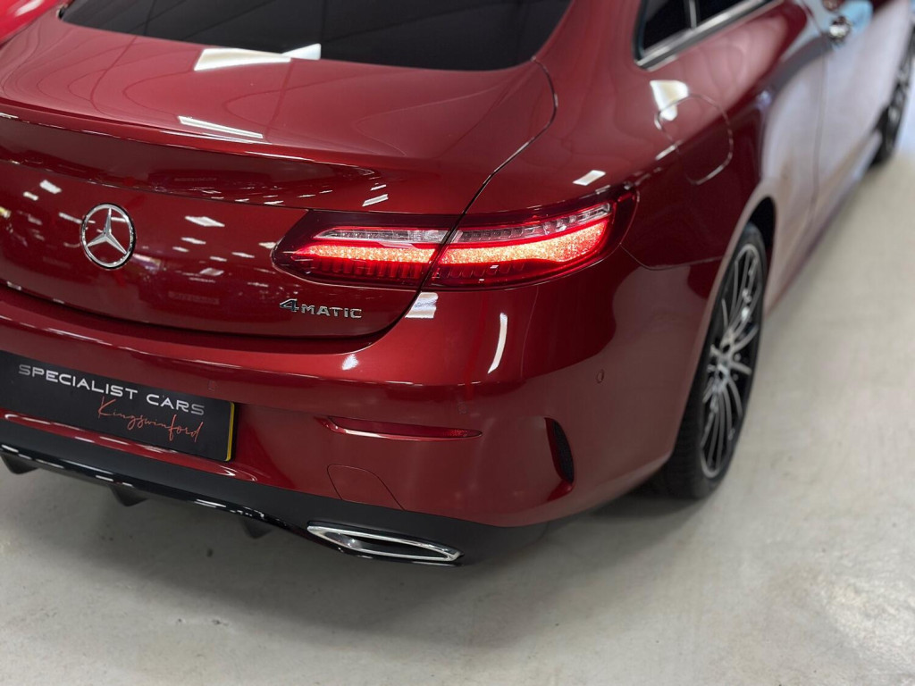 MERCEDES-BENZ E CLASS