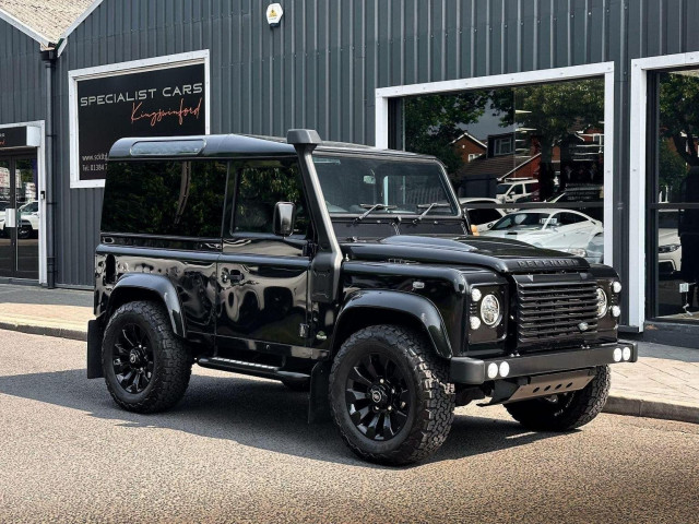 LAND ROVER DEFENDER 90