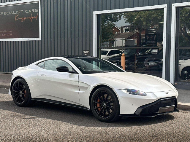 ASTON MARTIN VANTAGE