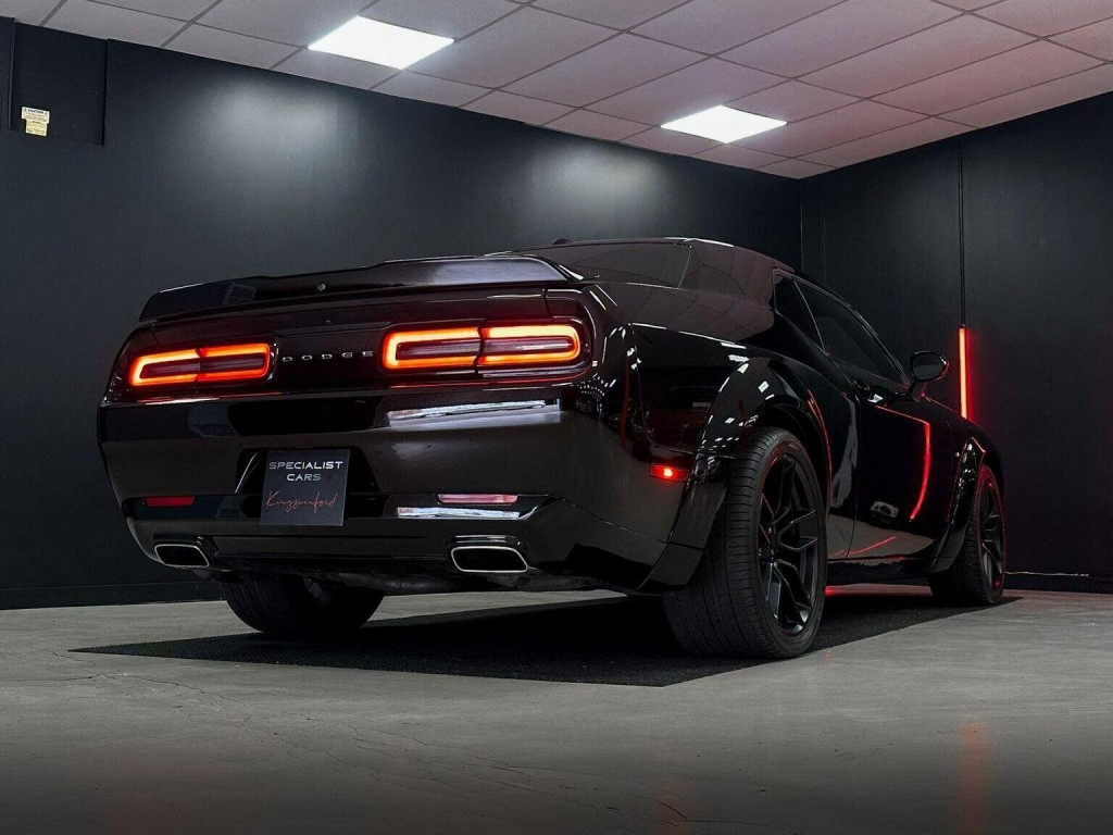 DODGE CHALLENGER