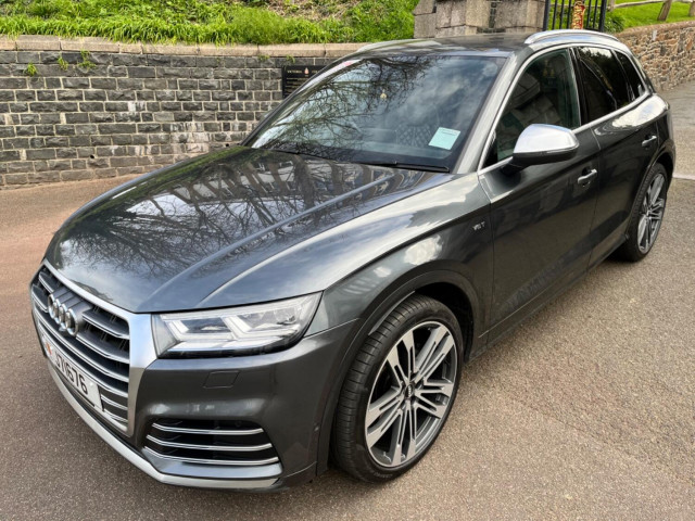 AUDI SQ5