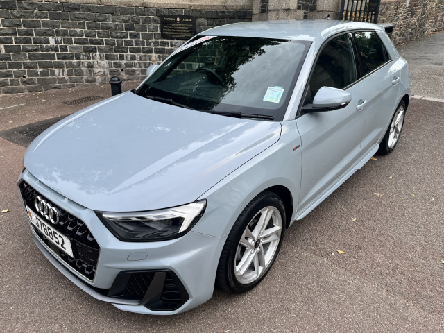 AUDI
