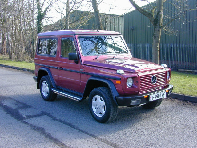 MERCEDES-BENZ G CLASS Ref 8414 - SALE AGREED SIMILAR WANTED - Mercedes W463 300 GD SWB 3.0 Diesel Automatic 4WD G Wagon RH (1991)