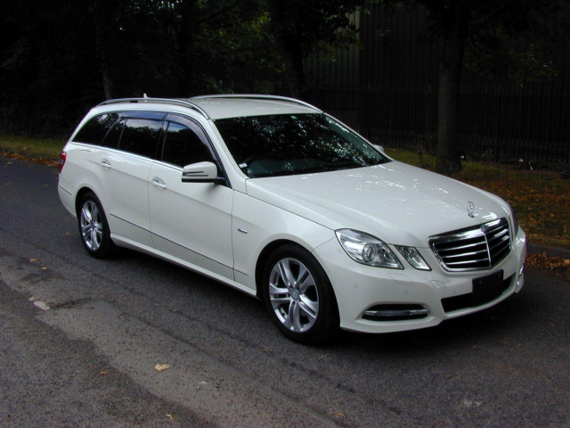 MERCEDES-BENZ E CLASS Ref 8470 - SOLD CONFIRMED ORDER - Mercedes W212 E350 Avantgarde Blue Tec V6 Diesel Est - Ex Japan (2012)