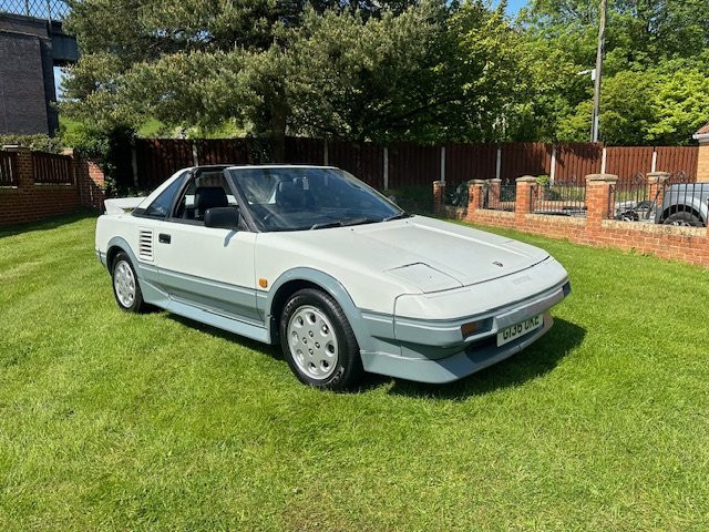 TOYOTA MR2 Ref 8481 - Toyota MR2 1.6 - T bar 1  (RHD - UK Car) (1989)