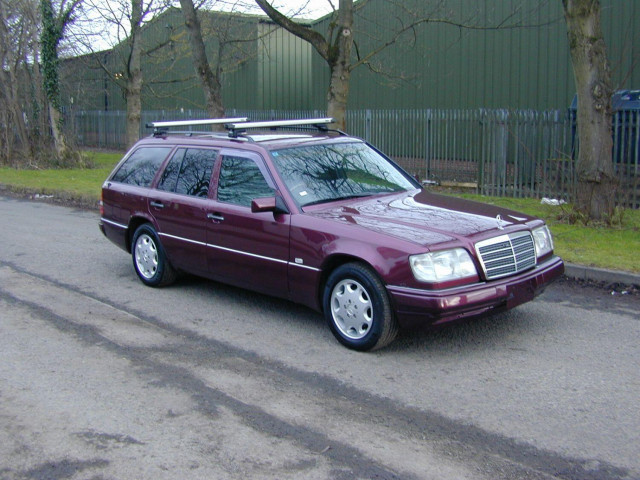 MERCEDES-BENZ 320 Estate REF 8529 - SOLD CONFIRMED ORDER - MERCEDES BENZ W124 E320 ESTATE - RHD - EX JAPAN  (1995)