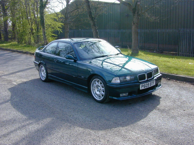 BMW M3 Ref 8548 - BMW E36 M3 3.2 Evolution - 2 door coupe - 6 Speed manual (RHD - UK Car) (1997)