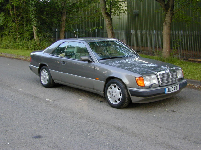 MERCEDES-BENZ 300 Ref 8666 - Mercedes Benz W124 300ce Coupe Automatic – Air Con (RHD - UK Car) (1991)