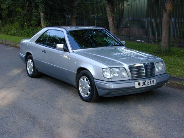 MERCEDES-BENZ 220 Ref 8704 - Mercedes Benz W124 e220 Coupe Manual – Air Con  (LHD - Ex Belgium) (1994)