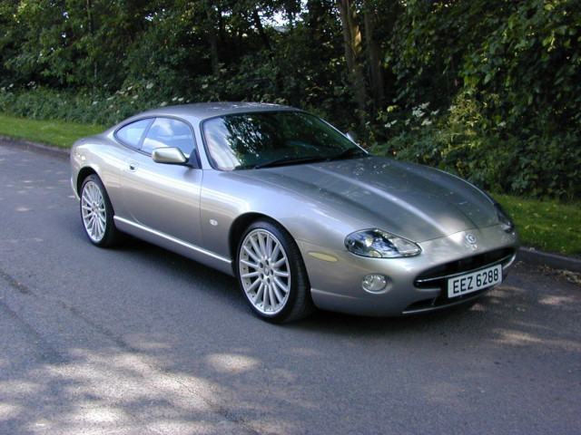 JAGUAR XK8 Ref 8707 - DEPOSIT PAID - Jaguar XK8 4.2 S Final Edition Coupe - ULEZ (RHD - UK CAR) (2005)