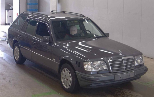 MERCEDES-BENZ 300 Ref 8723 - IN TRANSIT REFUNDABLE DEPOSIT CAN SECURE - Mercedes Benz W124 e300 Turbo Diesel Estate 7  (1995)