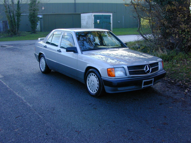MERCEDES-BENZ 190 ref 8731  - SALE AGREED AWAITING UK REGISTRATION - Mercedes Benz 190 2.0e Auto - RHD - Ex Japan  (1990)