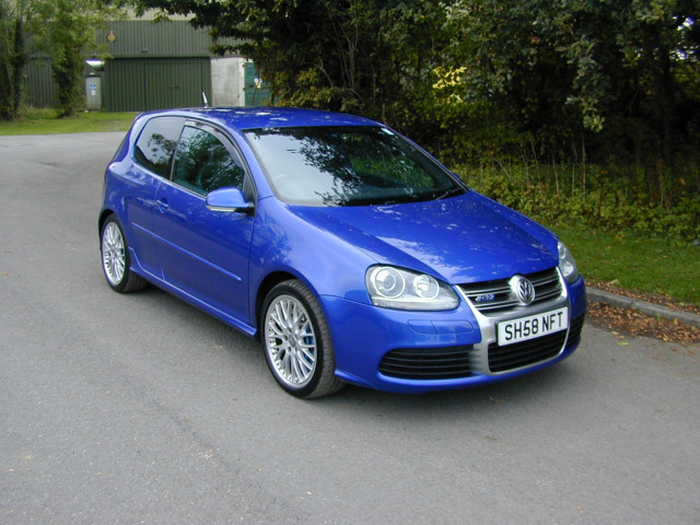 VOLKSWAGEN GOLF Ref 8740 - VW Golf R32 3.2 V6 4 Motion (4WD) Manual 3dr Hatch (RHD - UK Car) (2008)