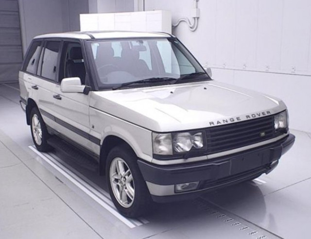 LAND ROVER RANGE ROVER Ref 8742 - Range Rover P38 4.6 Vouge Automatic – Air Con (RHD - Fresh Japanese Import) (2001)
