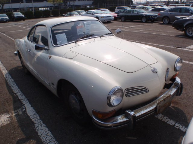 VOLKSWAGEN KARMANN ref 8083 IN TRANSIT - REFUNDABLE DEPOSIT CAN SECURE - Karmann Ghia 1600 Coupe - Only 14K Miles!! (1972)