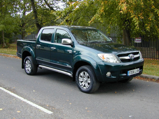 TOYOTA HILUX ref 8075 Similar high quality early Hi Lux wanted, sourced and exported worldwide (2006)