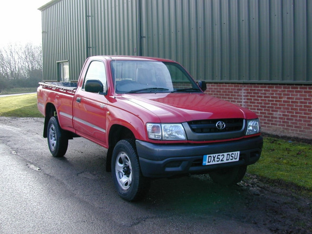 TOYOTA HILUX ref 8076 Similar high quality early Hi Lux wanted, sourced and exported worldwide (2002)