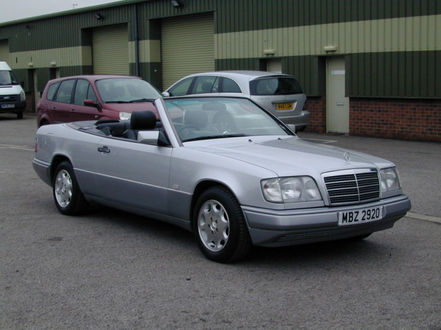 MERCEDES-BENZ 220 ref 8085 WANTED FOR STOCK - Mercedes Benz W124 220 Convertible (1996)